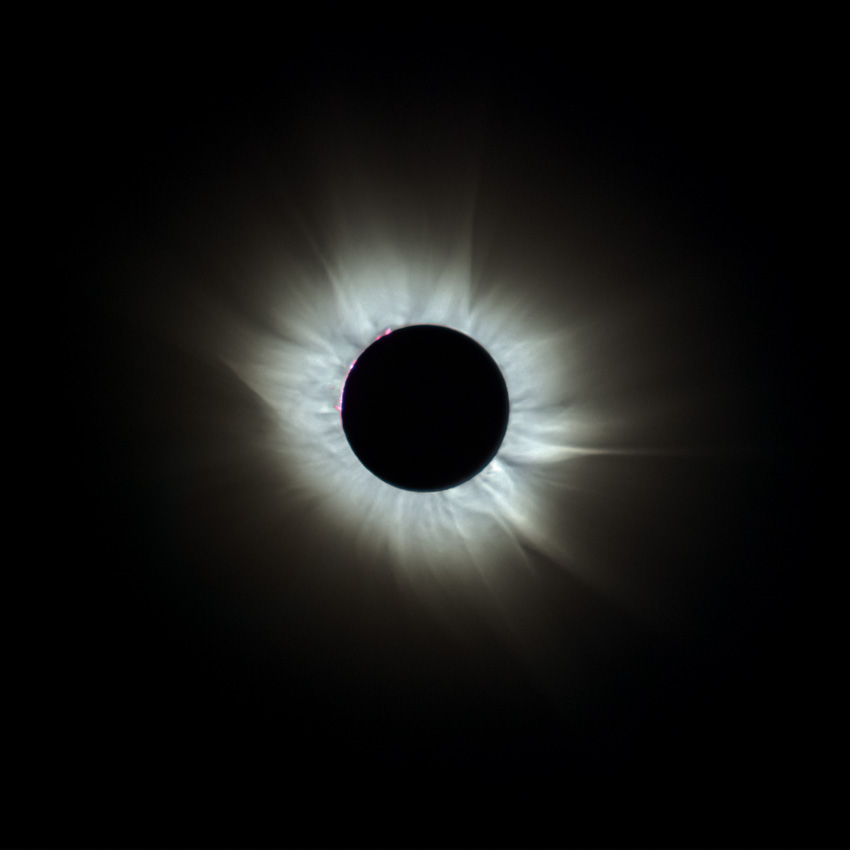 Bild der totalen Sonnenfinsternis von 2015 in der Astroecke